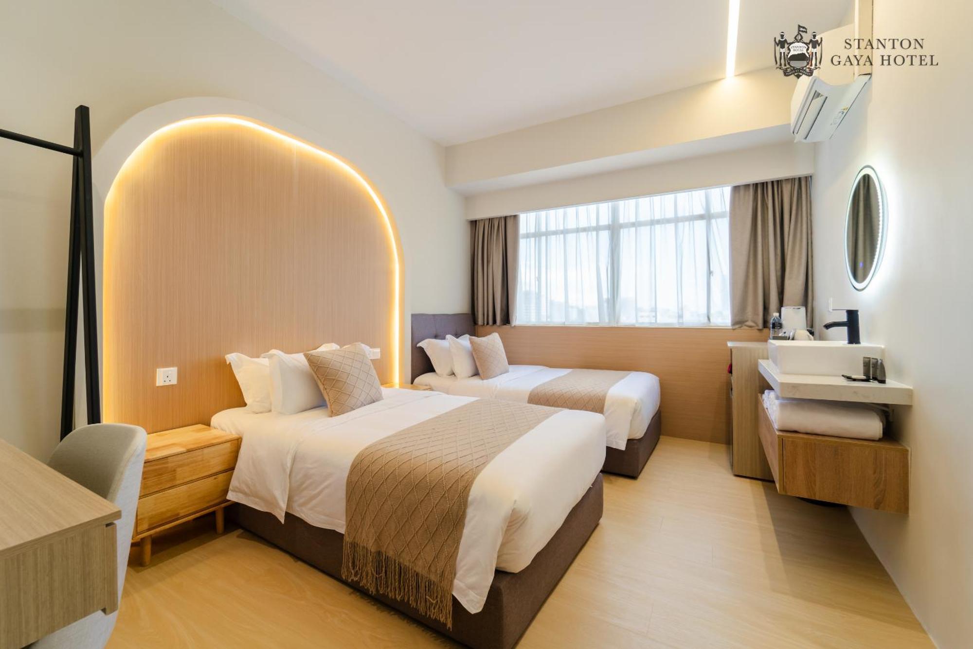 Stanton Gaya Hotel Kota Kinabalu Esterno foto